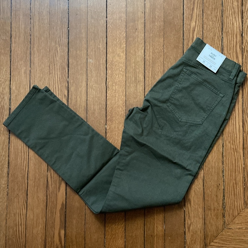 Huckberry Flint and Tinder 365 Pant Tapered Fit Moss Green Grey Color 30/32 NWT